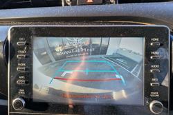 2022 Toyota Hilux SR