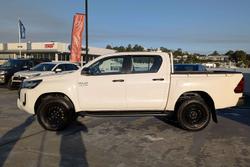 2022 Toyota Hilux SR