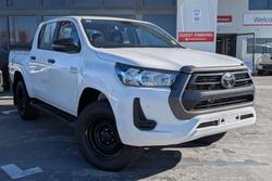 2022 Toyota Hilux SR
