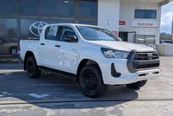 2022 Toyota Hilux SR