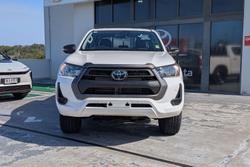 2022 Toyota Hilux SR