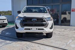 2022 Toyota Hilux SR