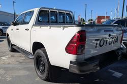 2022 Toyota Hilux SR
