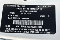 2020 Toyota Hilux SR5