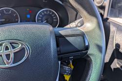 2017 Toyota Hilux SR