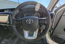2017 Toyota Hilux SR