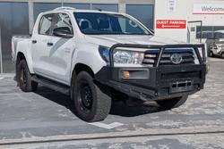 2017 Toyota Hilux SR