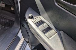 2023 Toyota Hilux SR