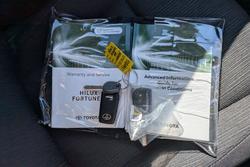 2023 Toyota Hilux SR