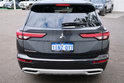 2025 Mitsubishi Outlander LS