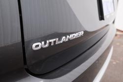 2025 Mitsubishi Outlander LS