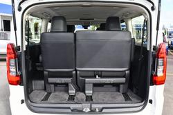 2019 Toyota Granvia VX