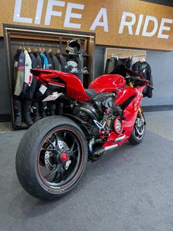 2015 DUCATI 1299 PANIGALE S Red