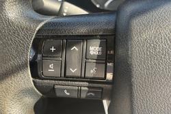 2022 Toyota Hilux SR