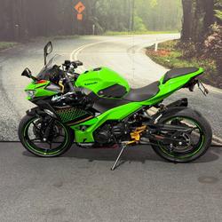 2019 Kawasaki NINJA 400 SE Green