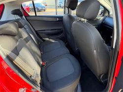 2014 HYUNDAI i20 ELITE PB MY14 Red