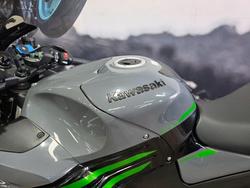 2021 Kawasaki NINJA ZX-14R BATTLE GRAY