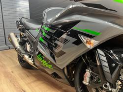 2021 Kawasaki NINJA ZX-14R BATTLE GRAY