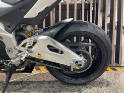 2013 Aprilia RSV4 R WHITE