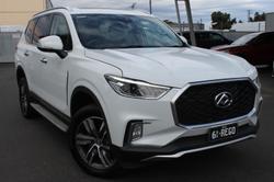 2022 LDV
                D90 Executive