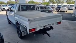 2022 Toyota Hilux SR