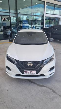 2020 Nissan QASHQAI Midnight Edition