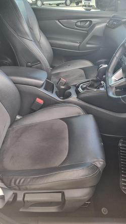 2020 Nissan QASHQAI Midnight Edition