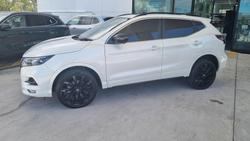 2020 Nissan QASHQAI Midnight Edition