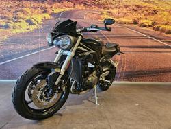 2018 Triumph Street Triple S 660 LAMS Street Triple Black