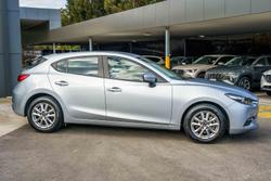 2016 Mazda 3 Neo