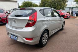 2016 Hyundai Accent Active