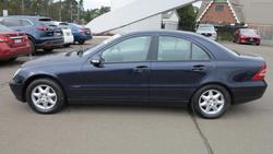 2000 Mercedes-Benz C-Class C180 Classic W203 Midnight/Dark Blue