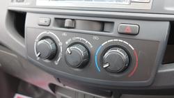 2015 Toyota Hilux Workmate TGN16R MY14 4x2 Glacier White