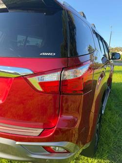 2020 Isuzu MU-X LS-T