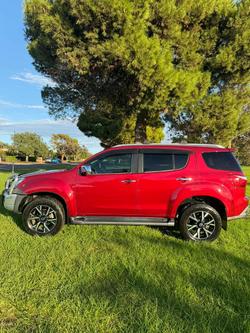 2020 Isuzu MU-X LS-T