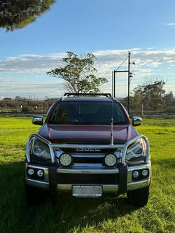 2020 Isuzu MU-X LS-T