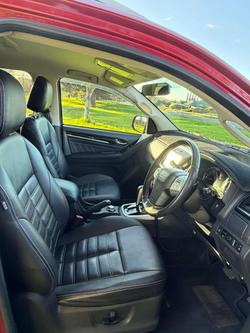 2020 Isuzu MU-X LS-T