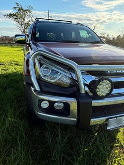 2020 Isuzu MU-X LS-T