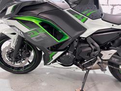 2022 Kawasaki Ninja 650L (LAMS) ABS Ninja White