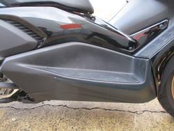 2023 YAMAHA XMAX 300 (CZD300A) GREEN