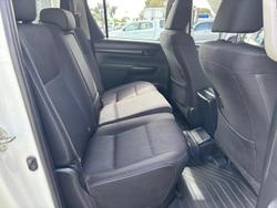 2022 Toyota Hilux SR