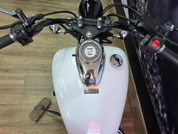 2016 Yamaha XVS650 V-STAR CUSTOM WHITE