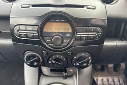 2014 Mazda 2 Neo Sport