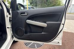 2014 Mazda 2 Neo Sport