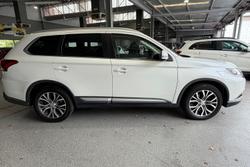 2015 Mitsubishi Outlander LS