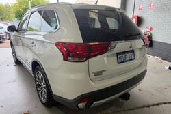 2015 Mitsubishi Outlander LS