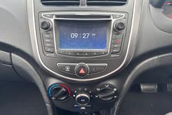 2015 Hyundai Accent Active