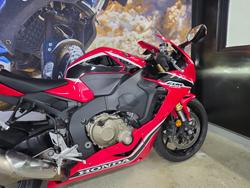 2017 Honda CBR1000RR (FIREBLADE) SP ABS RED