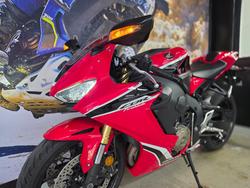 2017 Honda CBR1000RR (FIREBLADE) SP ABS RED