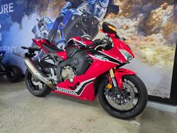 2017 Honda CBR1000RR (FIREBLADE) SP ABS RED